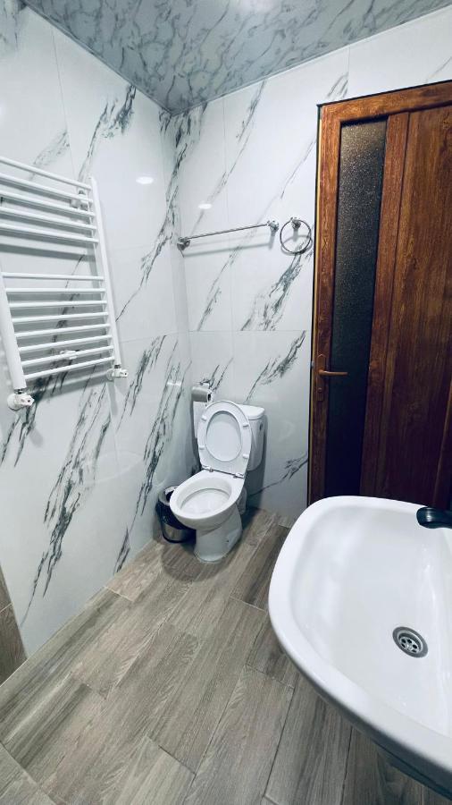 Altunyan Hotel 耶烈万 外观 照片